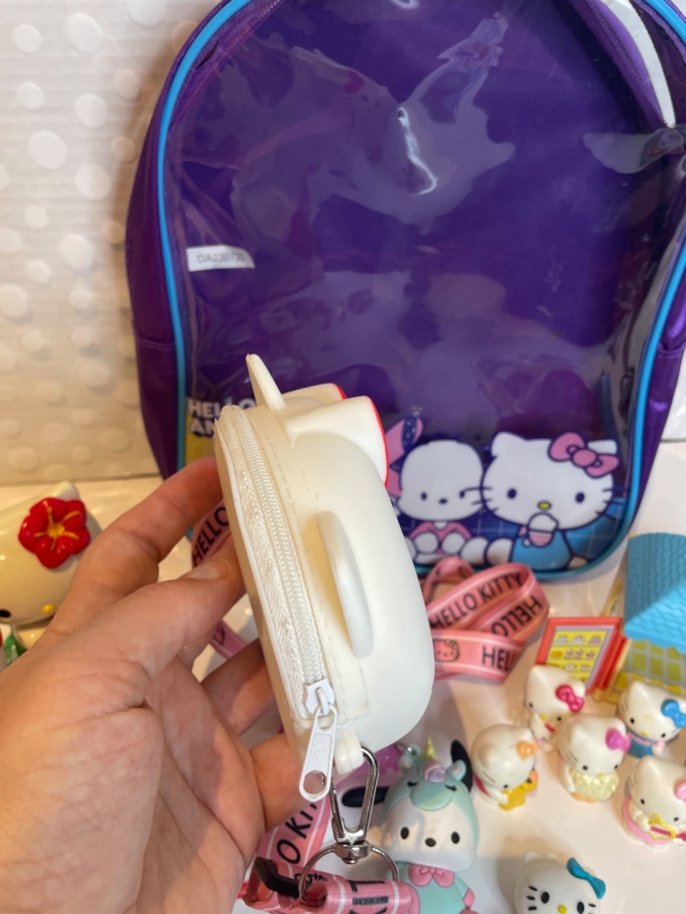 Hello Kitty 😻& Friends Backpack & Figure bundle - Picture 6 of 12